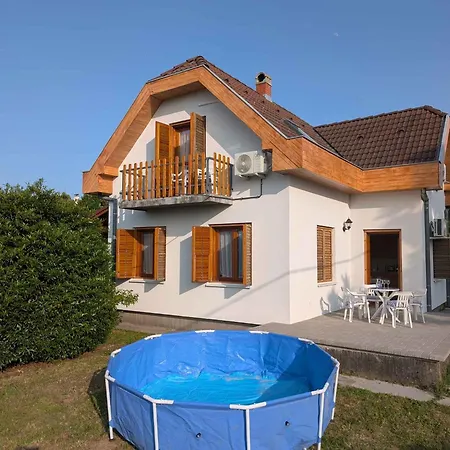 In - Balaton 53892 Дом отдыха